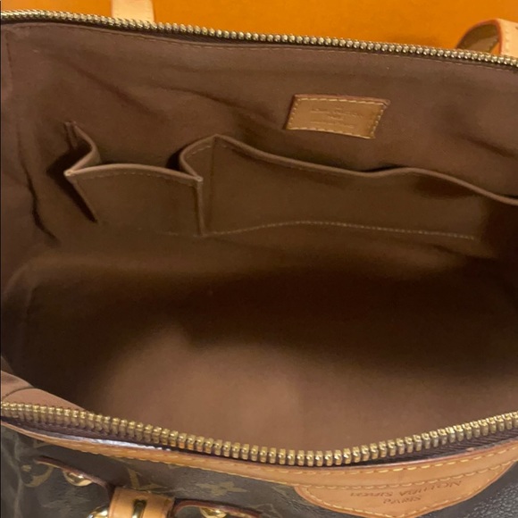 😍FLASH SALE😍Louis Vuitton Tivoli Handbag GM 🥰Authentic🥰 - Picture 8 of 10